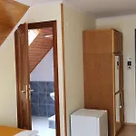 招待所 Kantas Vendeghaz