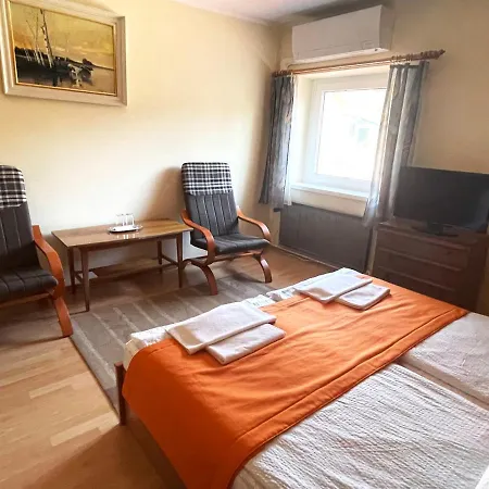 Guest house Kantas Vendeghaz *
