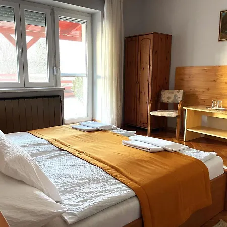 Kantas Vendeghaz * Tihany